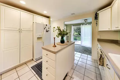 976 Highland Avenue, Glen Ellyn, IL 60137 - Photo 16