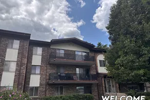 5241 James Ln, Crestwood, IL 60418 - Photo 1
