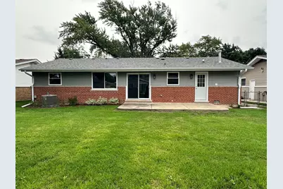38 Evergreen Street, Elk Grove Village, IL 60007 - Photo 2