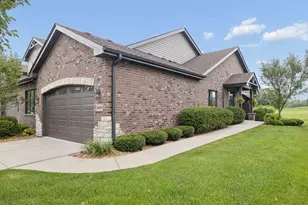 10737 Revere Cir, Mokena, IL 60448 - Photo 2