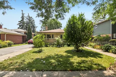 205 Glenview Road, Glenview, IL 60025 - Photo 2