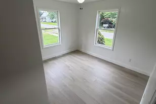 300 W Alabama Ave, Casey, IL 62420 - Photo 14