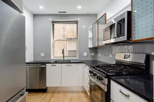 136 Clyde Ave, Evanston, IL 60202 - Photo 8