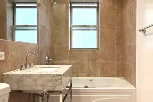 136 Clyde Ave, Evanston, IL 60202 - Photo 18