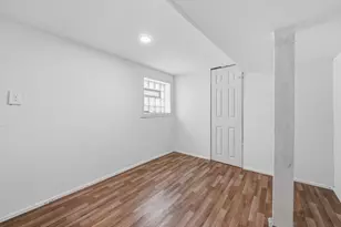 10560 S Edbrooke Ave, Chicago, IL 60628 - Photo 14