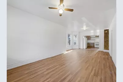 10560 S Edbrooke Avenue, Chicago, IL 60628 - Photo 2