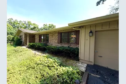 3915 N Tamarack Trail, Crystal Lake, IL 60012 - Photo 2