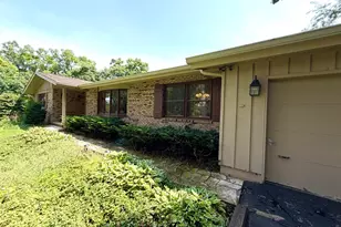 3915 N Tamarack Trail, Crystal Lake, IL 60012 - Photo 2
