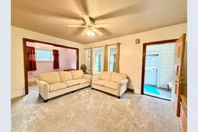 319 Oak Street, Elgin, IL 60123 - Photo 6