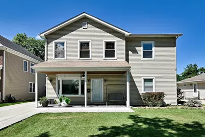 214 N William Street, Mount Prospect, IL 60056 - Photo 2