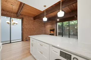 2206 N Burling St, Chicago, IL 60614 - Photo 6