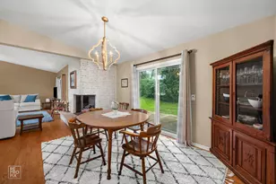 6S575 Bridlespur Dr, Naperville, IL 60540 - Photo 6