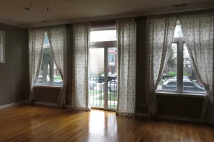633 E Bowen Ave, Chicago, IL 60653 - Photo 4