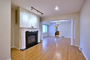 215 E Grantley Ave, Elmhurst, IL 60126 - Photo 4