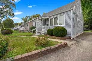 1016 W King St, Decatur, IL 62522 - Photo 4