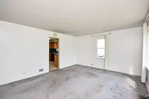 1016 W King St, Decatur, IL 62522 - Photo 8