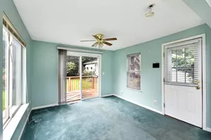 1016 W King St, Decatur, IL 62522 - Photo 18