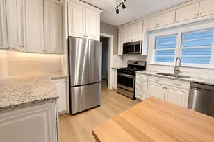 415 Bloom St, Highland Park, IL 60035 - Photo 6