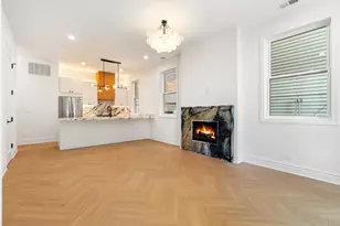 3329 N Whipple St, Chicago, IL 60618 - Photo 2