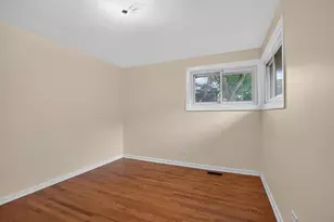 9231 N Lowell Ave, Skokie, IL 60076 - Photo 14