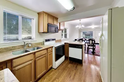 1355 Pleasant Place, Montgomery, IL 60538 - Photo 8