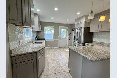 205 W Euclid Avenue, Arlington Heights, IL 60004 - Photo 8