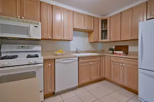110 W Butterfield Rd, Elmhurst, IL 60126 - Photo 14