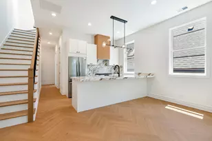 3329 N Whipple St, Chicago, IL 60618 - Photo 8