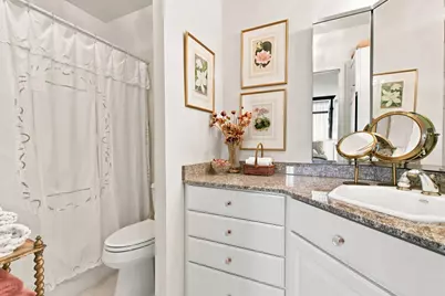 3200 N Lake Shore Drive #511, Chicago, IL 60657 - Photo 16