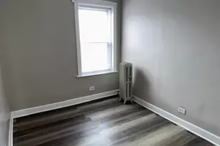 4054 W Dickens Ave, Chicago, IL 60639 - Photo 8