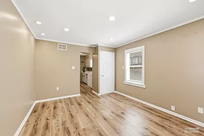 125 W Adams Street, Villa Park, IL 60181 - Photo 12