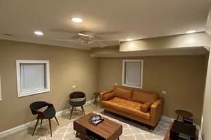 816 N Hermitage Ave, Chicago, IL 60622 - Photo 2