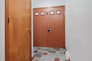 1803 Widermere Dr, Normal, IL 61761 - Photo 2