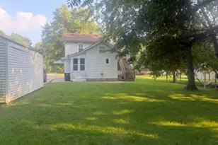 107 Hettinger Ln, North Aurora, IL 60542 - Photo 2
