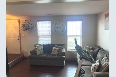835 Four Seasons Boulevard #835, Aurora, IL 60504 - Photo 8