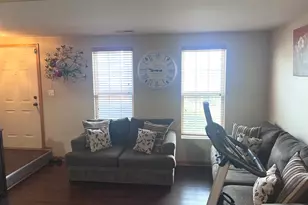 835 Four Seasons Blvd, Aurora, IL 60504 - Photo 8