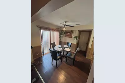 835 Four Seasons Boulevard #835, Aurora, IL 60504 - Photo 4