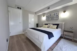 512 Redondo Dr, Downers Grove, IL 60516 - Photo 20