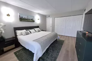 512 Redondo Dr, Downers Grove, IL 60516 - Photo 14