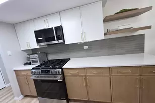 512 Redondo Dr, Downers Grove, IL 60516 - Photo 6