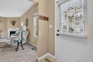 1862 Wisteria Dr, Aurora, IL 60503 - Photo 4