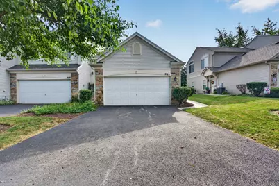 1862 Wisteria Drive #1862, Aurora, IL 60503 - Photo 2
