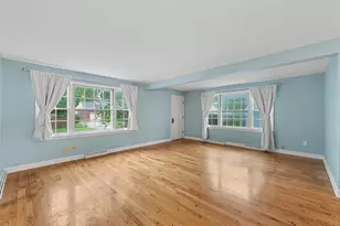 611 S James St, Champaign, IL 61821 - Photo 8
