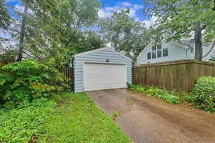 611 S James St, Champaign, IL 61821 - Photo 46