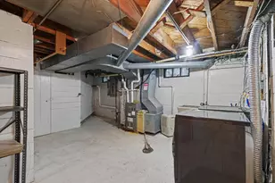 611 S James St, Champaign, IL 61821 - Photo 40