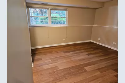 210 Redwood Court, Vernon Hills, IL 60061 - Photo 22