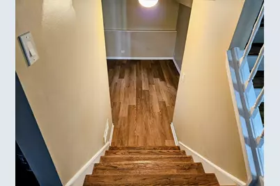 210 Redwood Court, Vernon Hills, IL 60061 - Photo 20