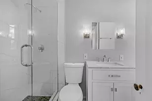 3750 N Lake Shore Dr, Chicago, IL 60613 - Photo 22