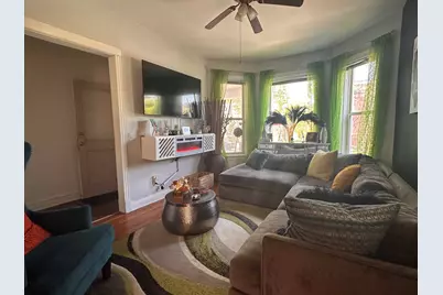7422 S Blackstone Avenue, Chicago, IL 60619 - Photo 2