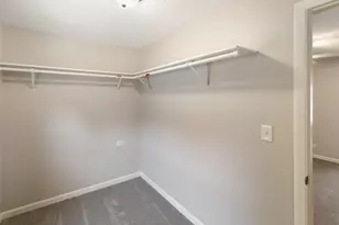 2226 Marshall Pkwy, Waukegan, IL 60085 - Photo 30